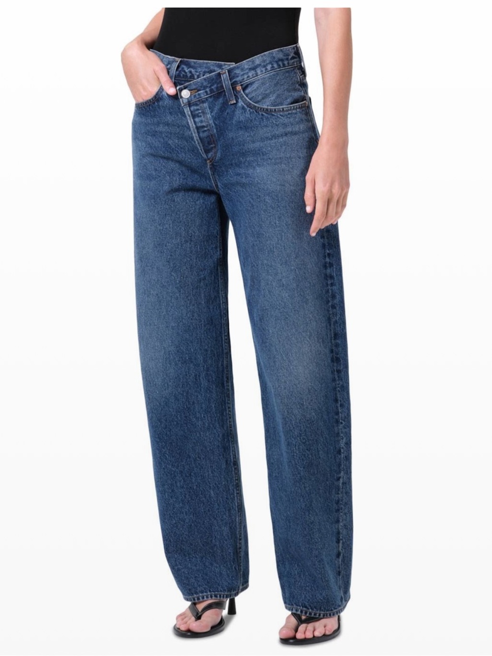 Agolde Women's Arc high rise cross cross  Jeans in Medium Blue Wash.  size 25